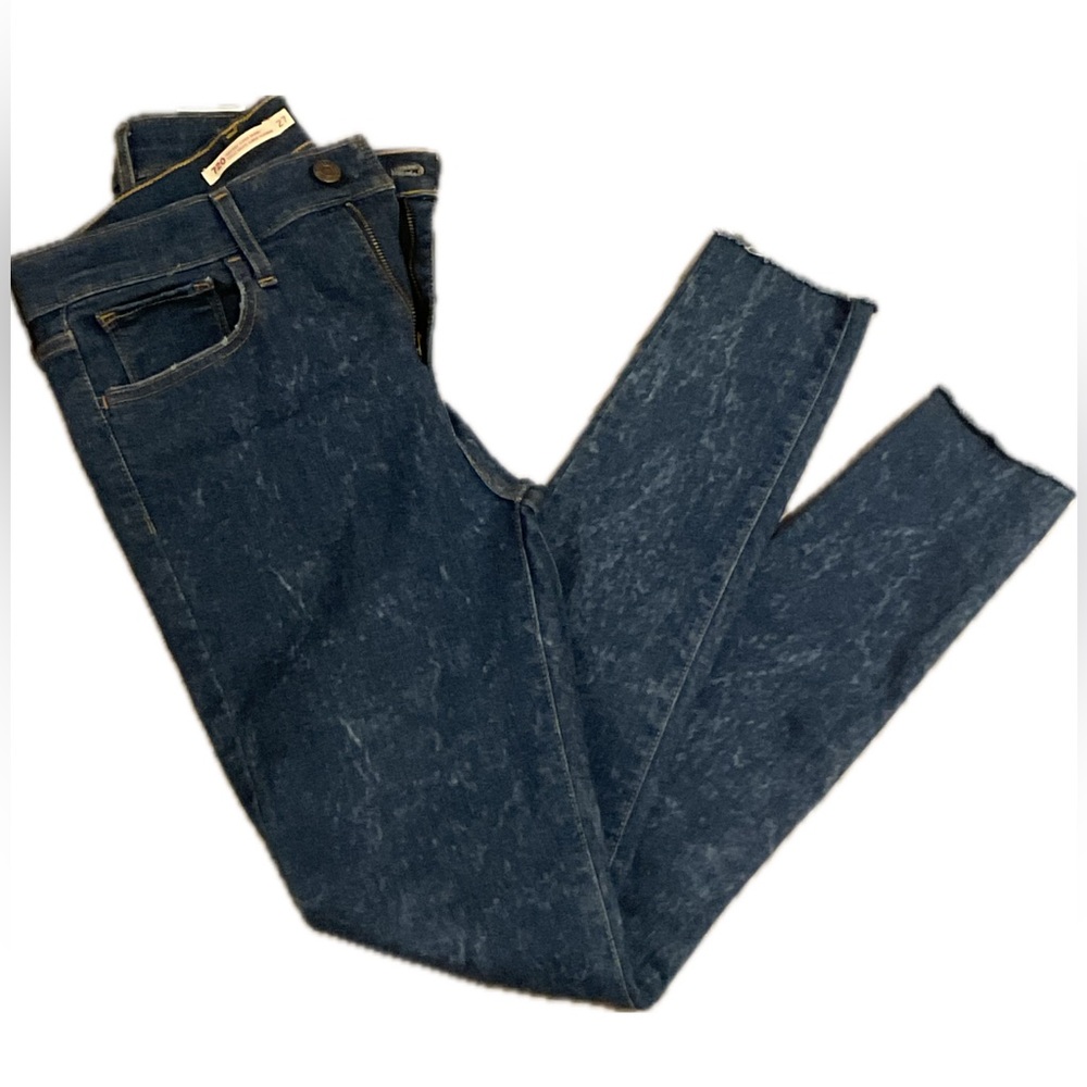 ***Levi's  Strauss High Rise Super Skinny Distressed Blue Acid Wash Jeans
